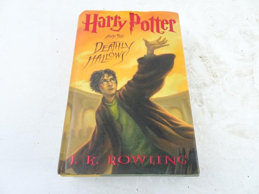 Harry Potter & The Deathly Hallows Book