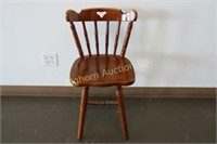 Vintage Small Wooden Chair 18 1/2" Floor to Seat