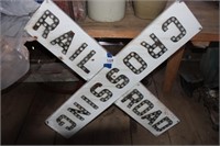 RAILROAD CROSSING SIGN W. CAT EYES 41" HIGH