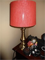 26" Lamp with additonal Shade