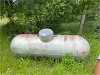 250 gallon propane tank - empty- valve open