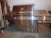 Jenn-Air Gas Grill Model 720-0337