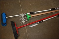 Broom & More