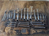 Lot of Assorted Combination Wrenches 1