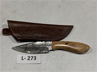 Damascus Knife w/Sheath 4"