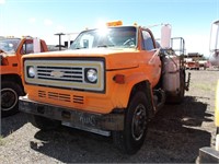 FA03035 1981 Chevrolet 70 Truck FA03054 Tank