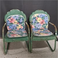 2 Vintage Metal Lawn Chairs