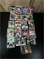 (20) Assorted Baseball & Football Cards