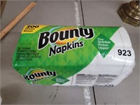 BOUNTY NAPKINS