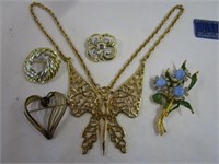 Vintage Pins & Necklaces