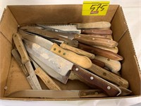 FLAT W/ WOOD HANDLE KITCHEN & BUTCHER KNIVES