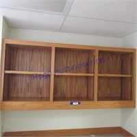 Wall unit w/3 adjustable shelves