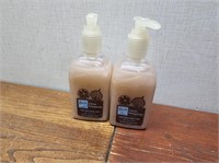 NEW 2@8.5floz Bottles POMAGRANTE Hand Soap