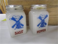 SALT & PEPPER