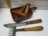 WOODEN ITEMS & OLD HICKORY KNIFE