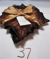 Hallmark Autum Leaf Glass Plates Set of 2