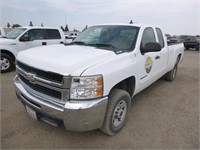 2010 Chevrolet 2500 Extra Cab Pickup Truck