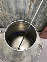 Stainless steel milk bucket w/ stirrer