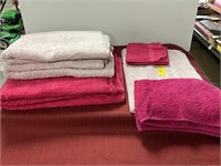 4 Bath towels & misc