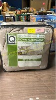 Living Quarters F/Q Down Alternative Comforter