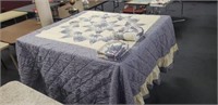 BED SPREAD WITH 2 PILLOW SHAMS