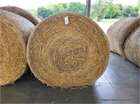 2 Round Bales Wheat Straw