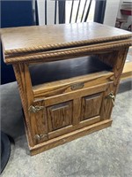 TV Stand W Swivel Top