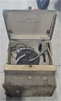 Silvertone record player/radio (untested)