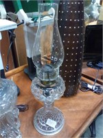 Clear glass oil lamp