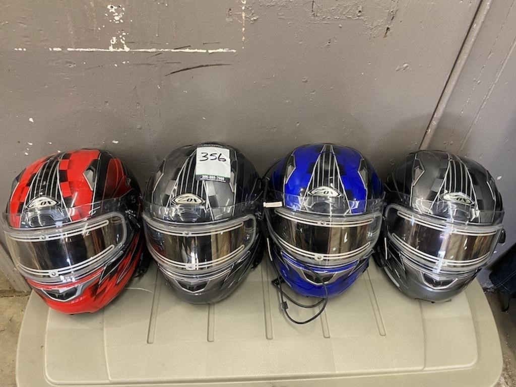 (1) XXL (1) XL (1) L Snowmobile Helmets