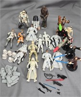 Lot 19pc. Star Wars Figurines Hasbro