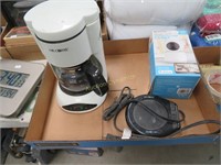 Lot: Smart WiFi Camera, Mr. Coffee & Mug Warmer