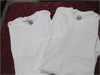 Gildan size small heavy cotton t-shirts x 2