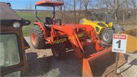 Kubota L3130 utility tractor w/ LA743 loader +