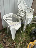 7 OUTDOOR PLASTIC LAWN CHAIRS, WHITE