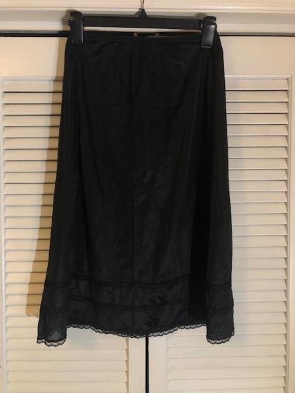 VINTAGE NIGHTGOWNS, HOUSECOATS, SLIPS & MORE - ENDS 6/30/24