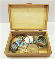 Vintage Jewelry Box w/Jewelry