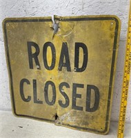 Road closed Sign