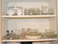 GROUPING OF KITCHEN WARE PYREX GLASS PANS,