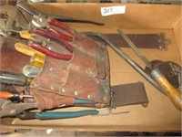 Box w/work pouch and tools, bar, file