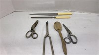 Vintage Pnking Shears (Sewing Scissors), Vintage