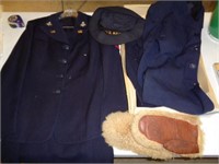 United States Navy Wave Uniform & Gloves