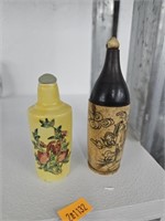 2 vintage Chinese snuff bottles