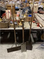 Group of 3 Shovels