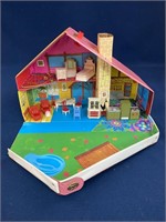 1970 Ideal toy corporation vinyl doll house with