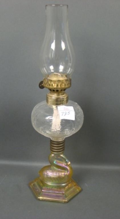1989 Fenton Heartlights Swan Oil Lamp