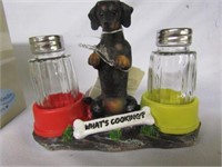 HOT AND SPICY DOG SALT AND PEPPER SHAKER SET