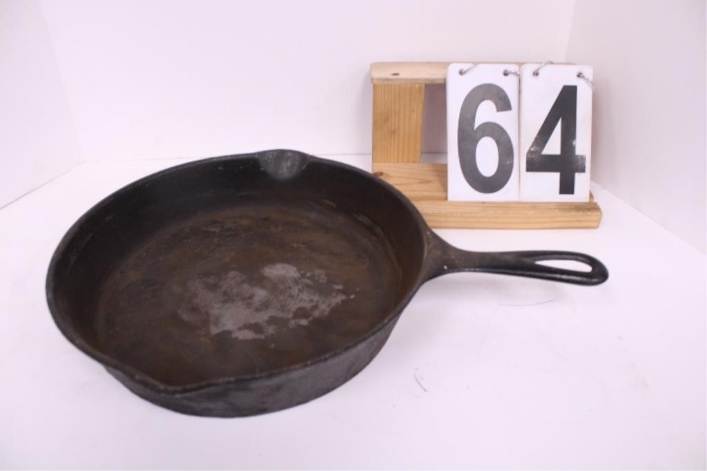 Wagner Cast Iron Skillet  10"