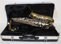 Selmer Alto Saxophone  Mo. AS500