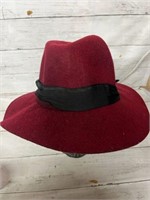 Maroon felt hat